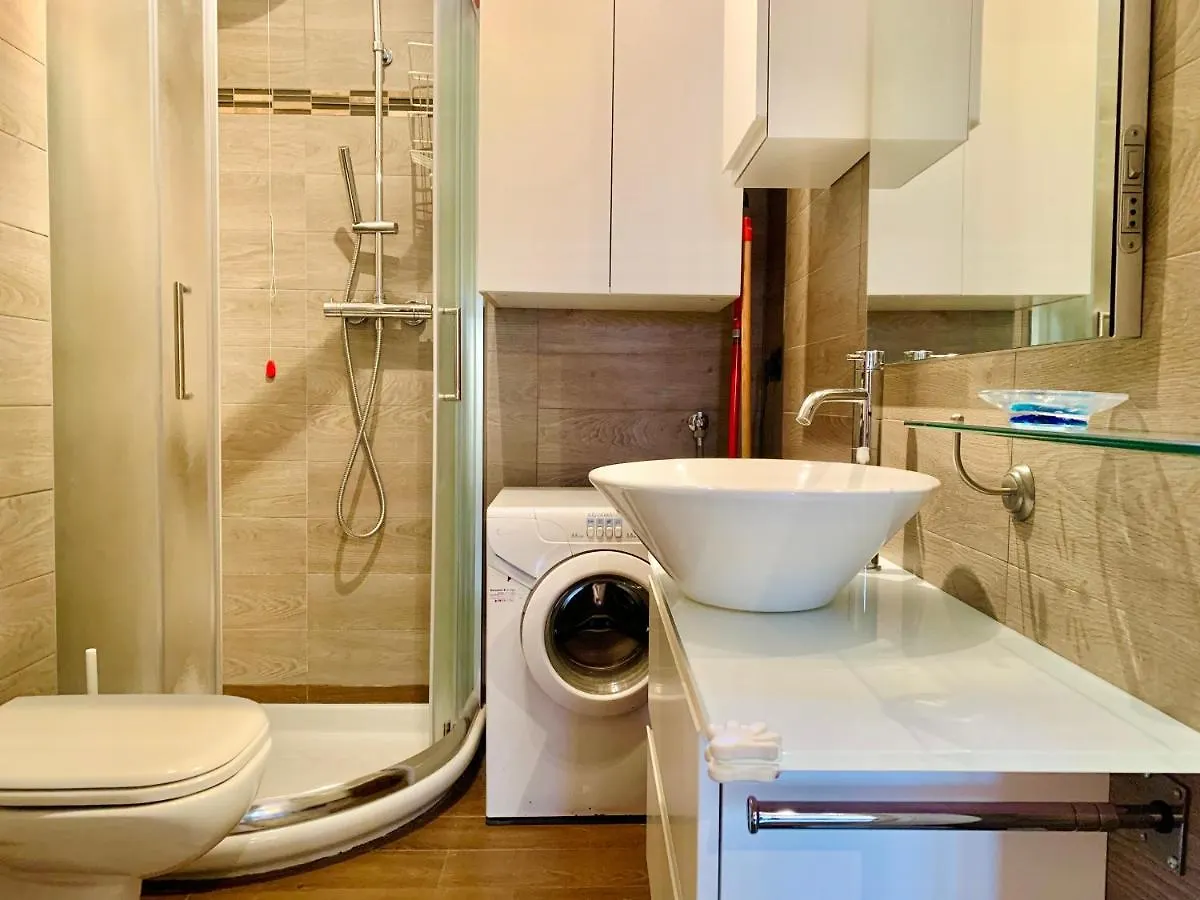 Ariel Apt Residence Punta Gro' Sirmione Lägenhet